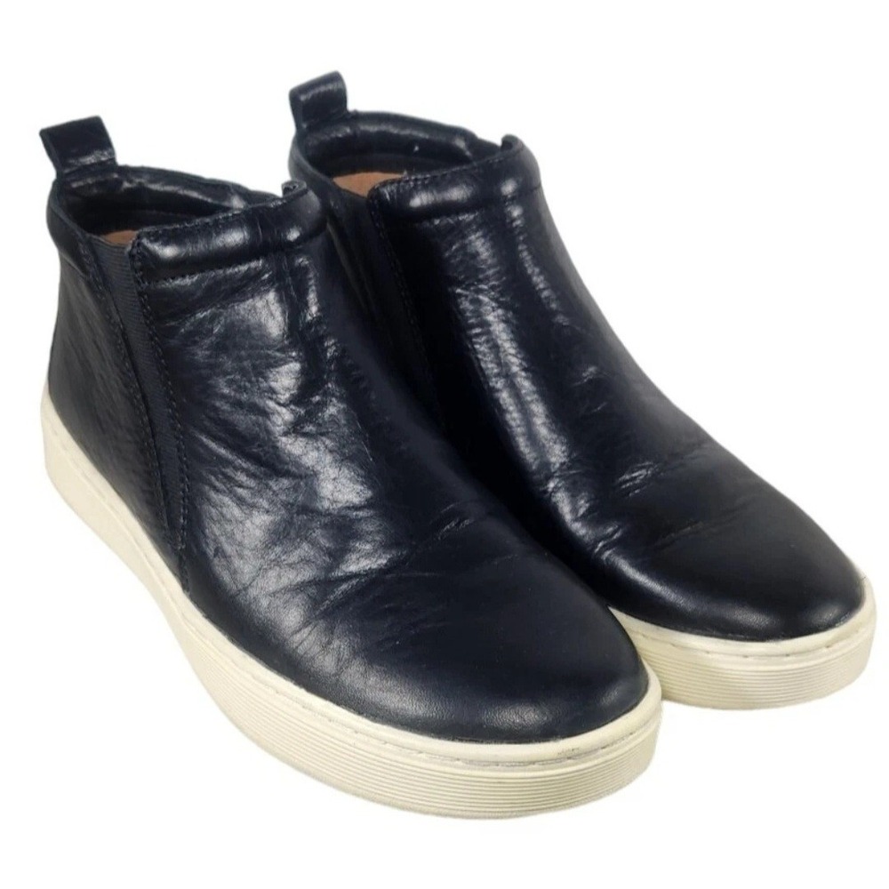 Sofft Britton II‎ Women's High Topped Shoe, Size 8